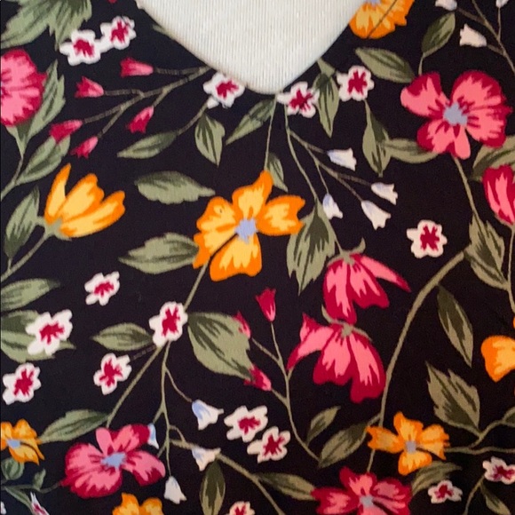 Old navy dress - Picture 2 of 2